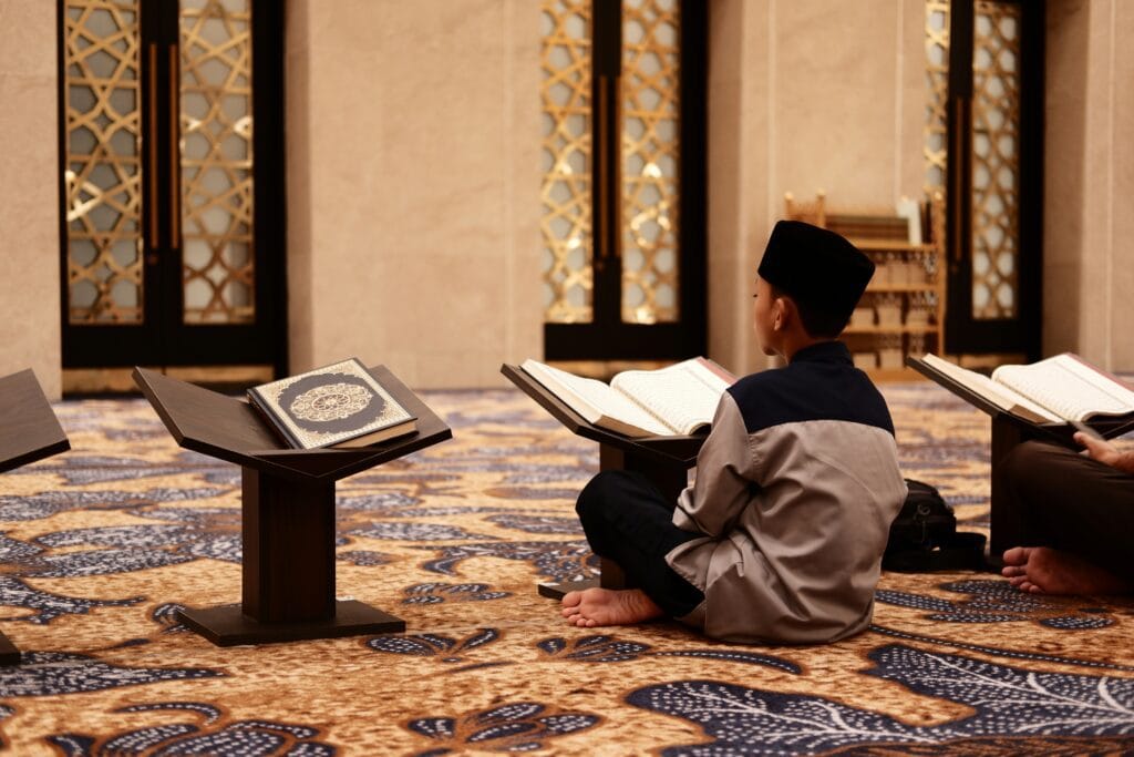امتحان وتمحيص: استكشاف الحكمة من الابتلاء وأهميته في الإسلام